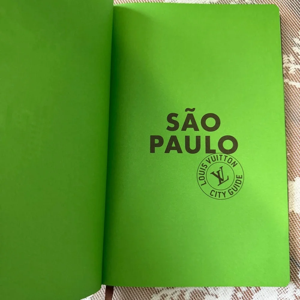 Louis Vuitton São Paulo City Guide Notebook Unisex OS Green Good Travel Journal